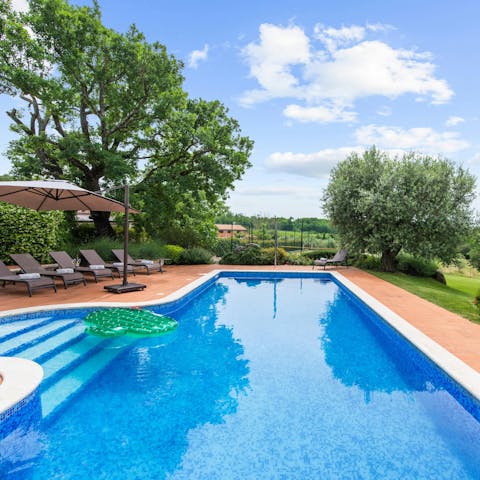 Make a splash in the private pool