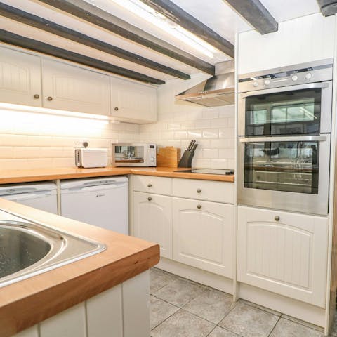 Rustle up a homely meal in the cosy country kitchen