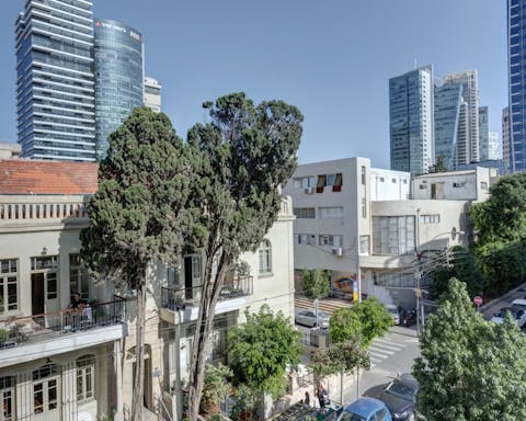Close to Neve Tzedek