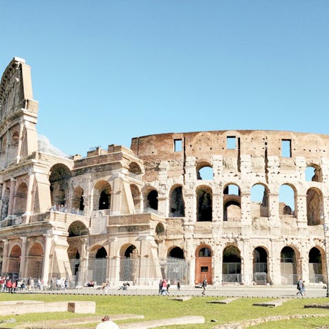 Visit the world's most famous amphitheatre – the Colosseum is a twenty-minute walk away