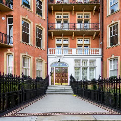 prime kensington location
