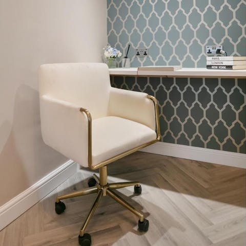 Fire off a few emails before hitting the local galleries