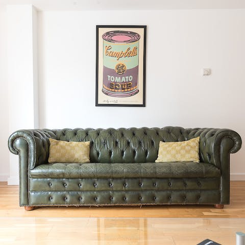 mixture of contemporary-classic aesthetic