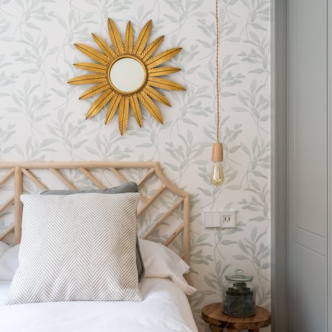 The vibrant wallpapers