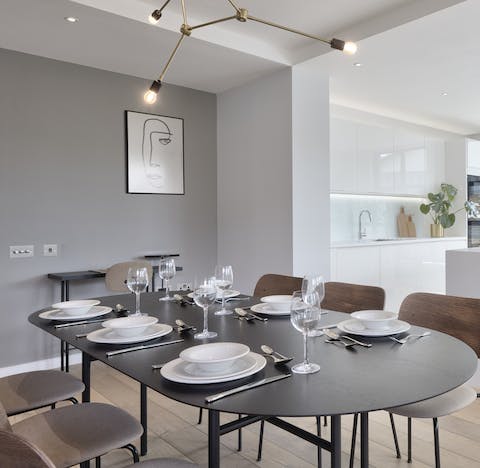 A sophisticated oval dining table