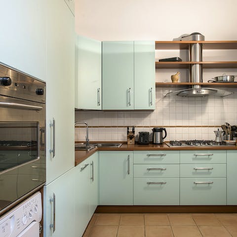 Cook up a hearty Italian dinner in the well-equipped, cosy kitchen