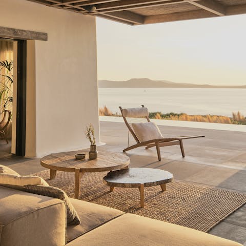 Find the perfect spot for cocktails – there are plenty of seating areas here