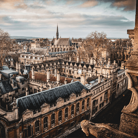 Be inspired by the rich history of Oxford while sightseeing