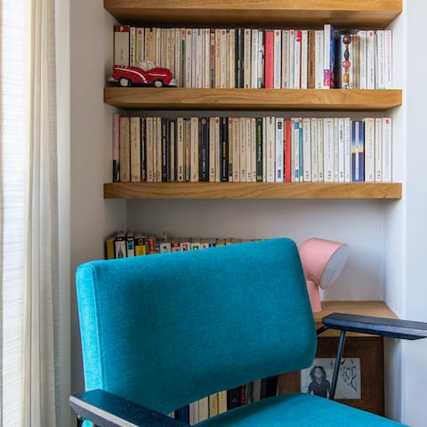 Extensive book library for a rainy afternoon
