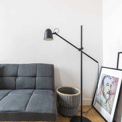 This minimalist lamp