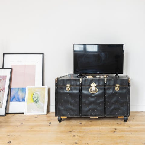 The suitcase TV unit