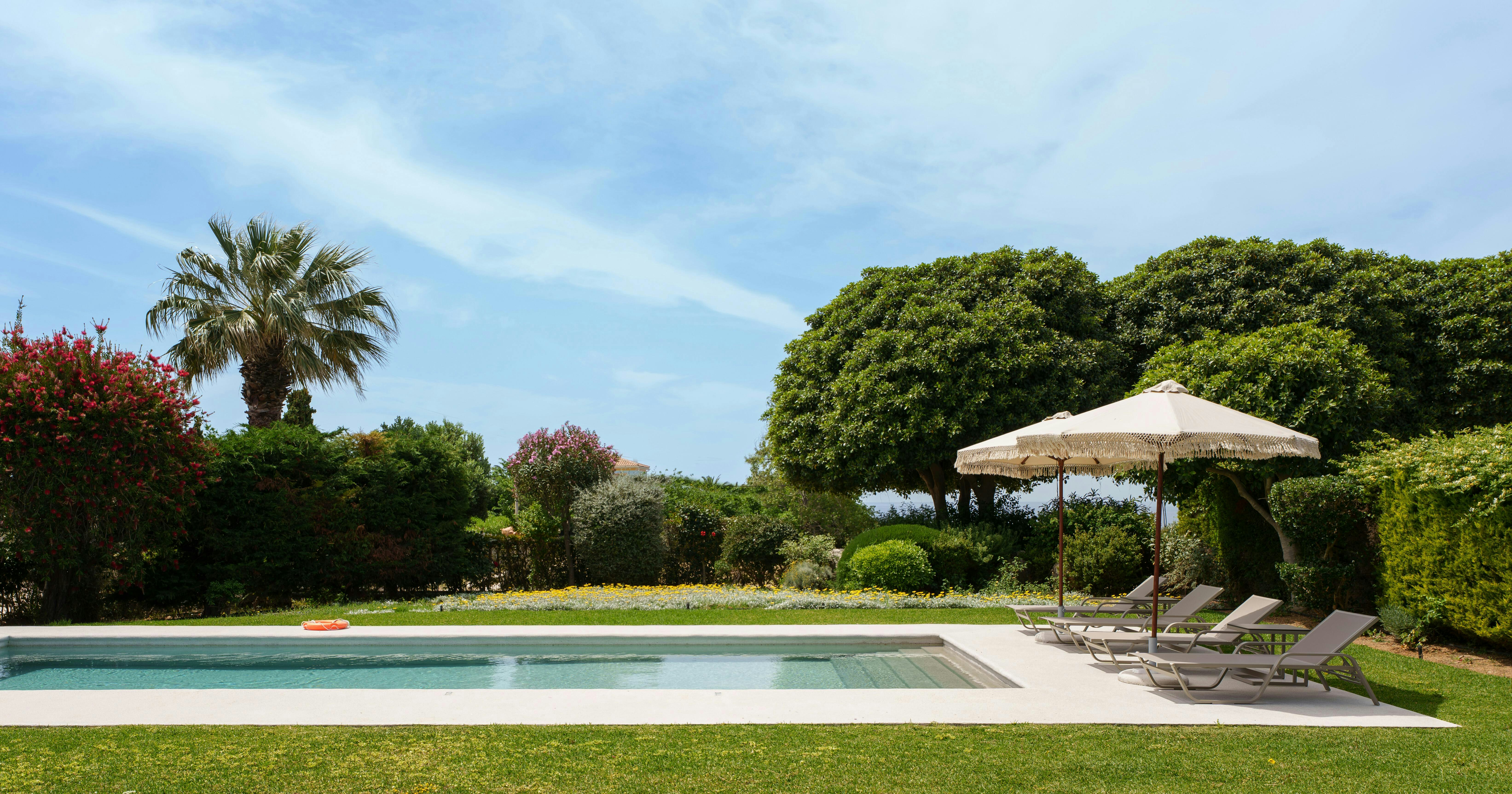 Coastal Villa Breeze