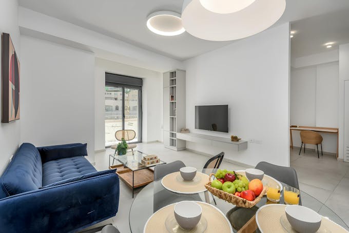 Charming Nachlaot Retreat