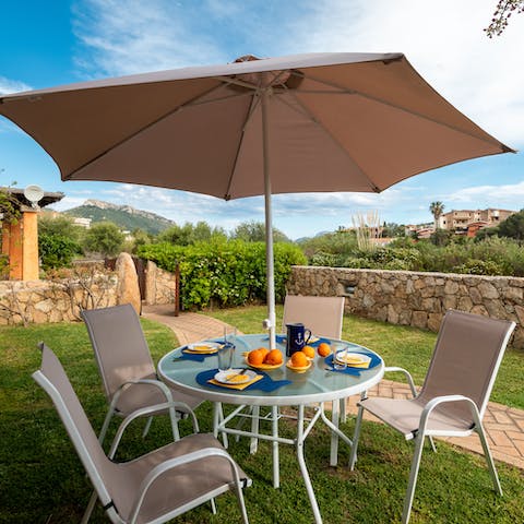 Tuck into a fresh breakfast spread alfresco