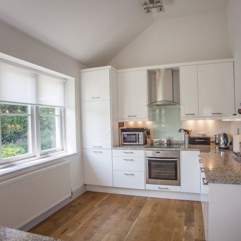 Cook up a storm in this high-spec kitchen