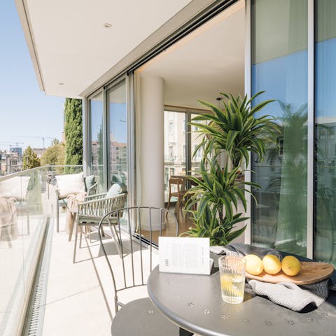 Sip cocktails on the balcony and enjoy the peace of the Alvalade neighbourhood