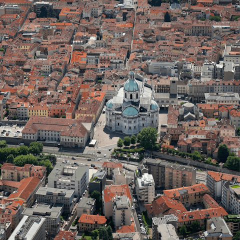 Visit Como Cathedral, a twenty-five minute drive