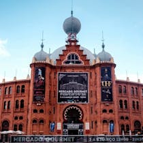 Watch a movie in an inactive bullfighting arena of Cinema City Campo Pequeno