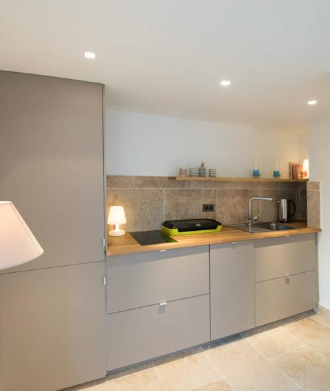 A summer kitchen for al fresco meals
