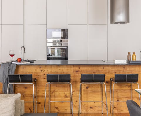 The elegant breakfast bar