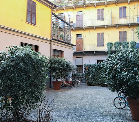 The secluded courtyard