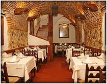 Eat at Las Cuevas de Luis Candelas