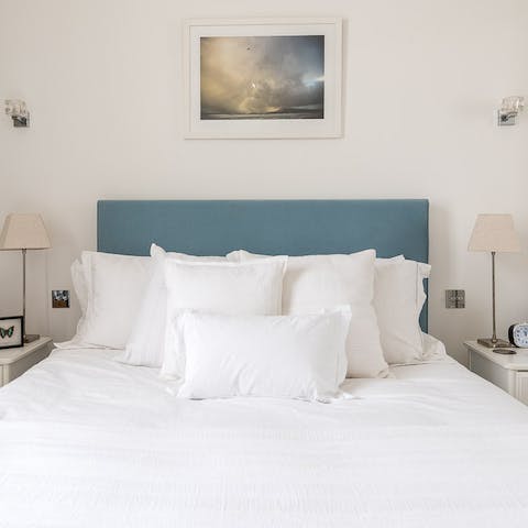 tranquil bedroom interiors