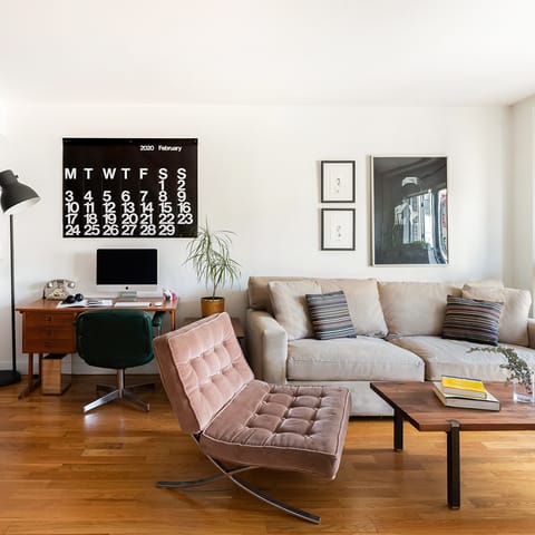 The Mies van der Rohe-inspired chair