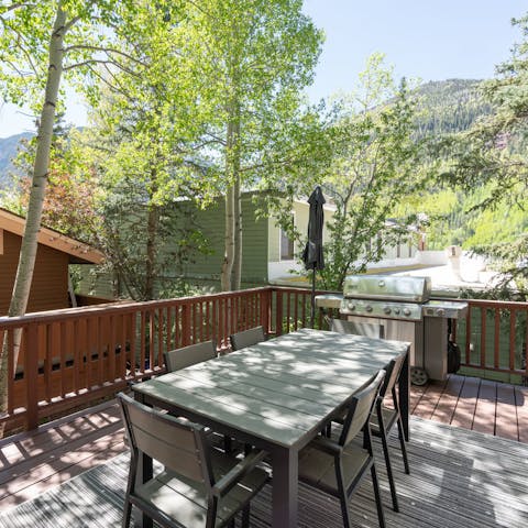 Barbecue pork spareribs on the back porch and feel immersed in nature