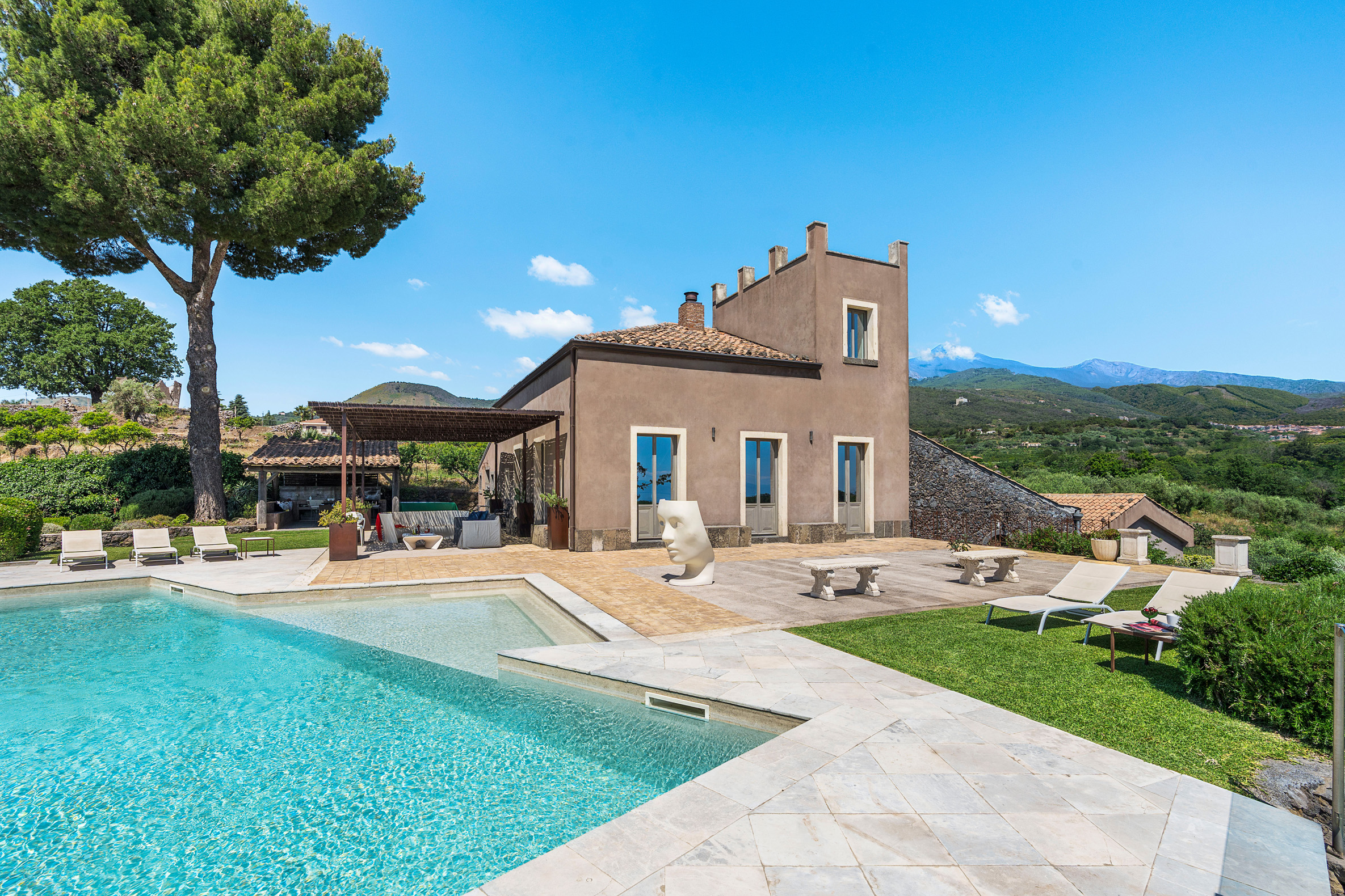 The Garden of Etrusco