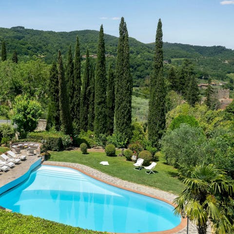 Admire views of the Chianti hillsides from this rural farmhouse