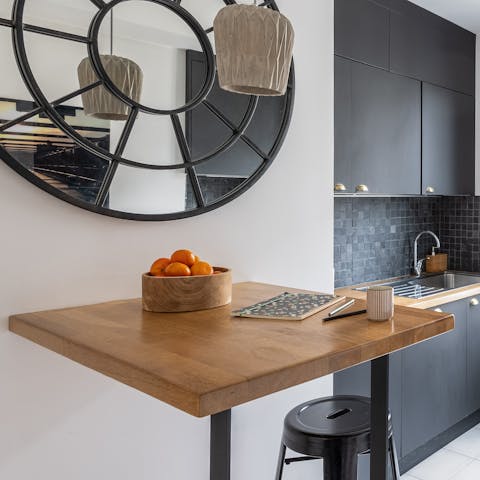 Practical breakfast bar for two