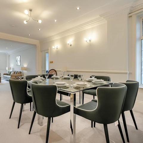 Tuck into a Full English before setting off for a day of sightseeing