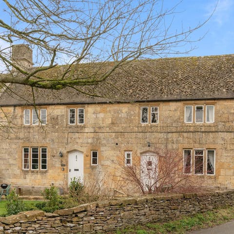 Stay in a honey-hued Cotswolds cottage, pretty as a picture