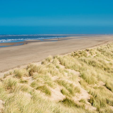Explore the unspoilt Norfolk coastline, starting in Blakeney – just a twenty-three minute drive away