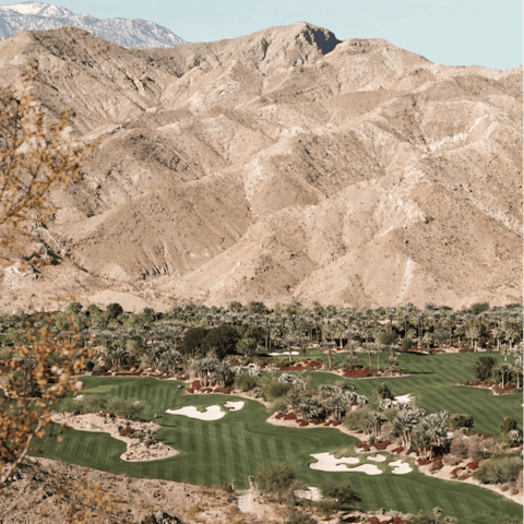 Drive to nearby desert trails, canyon hikes and golf