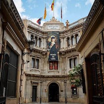 Mingle with the stars at the Museu de Cera