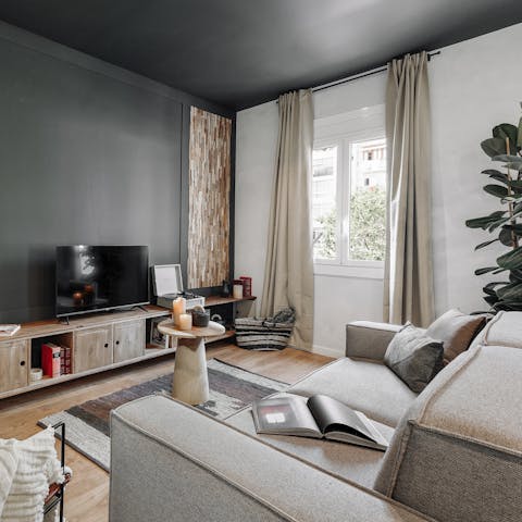 Unwind after sightseeing in the cool, calm living space