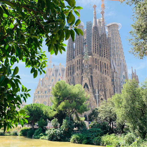 Visit the iconic La Sagrada Familia, a short walk away