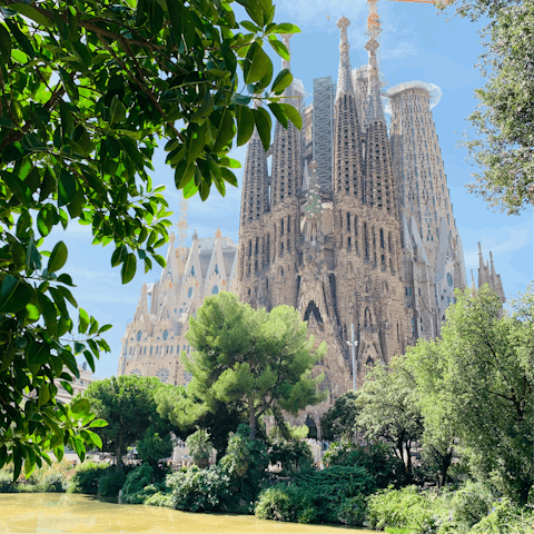 Visit the iconic La Sagrada Familia, a short walk away