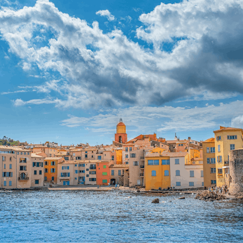 Wander around the boutiques and small cafes of Saint Tropez