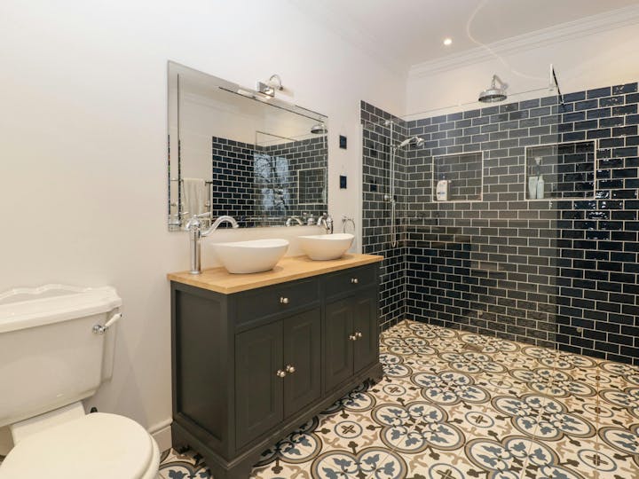 Bathroom photo