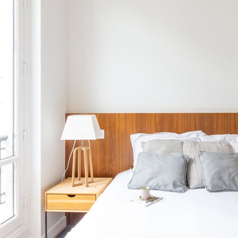 Quiet bedroom for a peaceful sleep