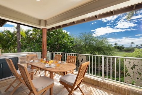 Set the table ready for some lunch on the balcony