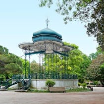 Wander through the Estrela Garden