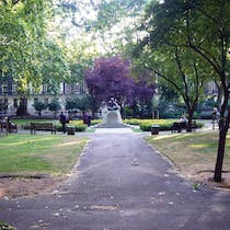 Chill out on Russell Square 