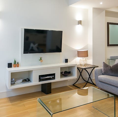 Lots of streaming apps on the Smart TV