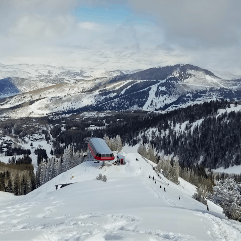 Walk five minutes with your skis to the slopes of Park City Mountain