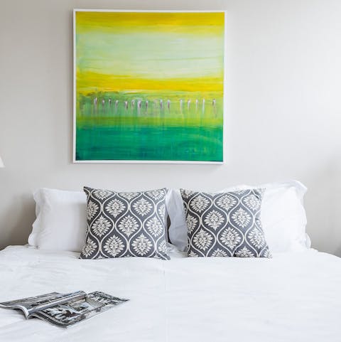 Wake Up In Luxurious Beds