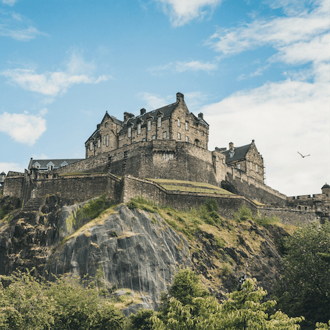 Pay a visit to nearby Edinburgh Castle